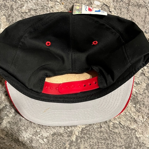 NWT Vintage Bulls SnapBack - Picture 5 of 8